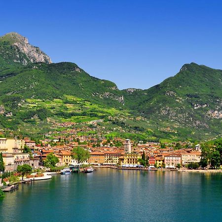 Residenza Rocca Del Lago - Happy Rentals Riva del Garda Exterior photo
